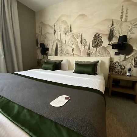 Le Renaissance Hotel 3*