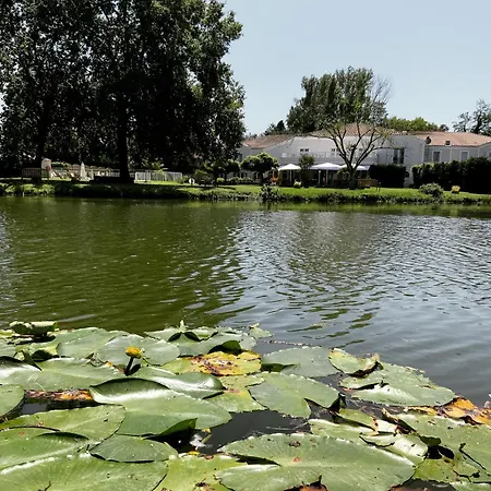 Le Renaissance Ξενοδοχείο 3*