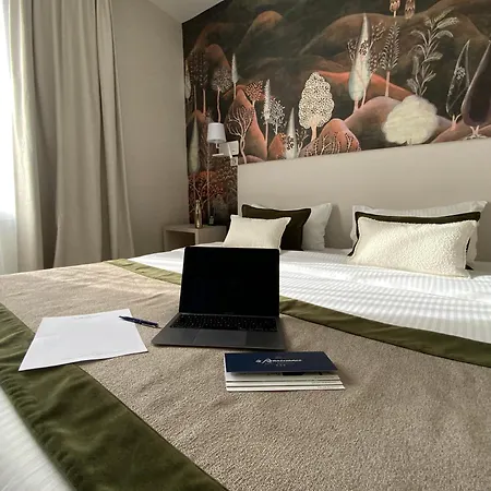 Hotel Le Renaissance