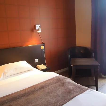 Le Renaissance Hotel