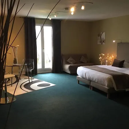 Le Renaissance Hotel 3*
