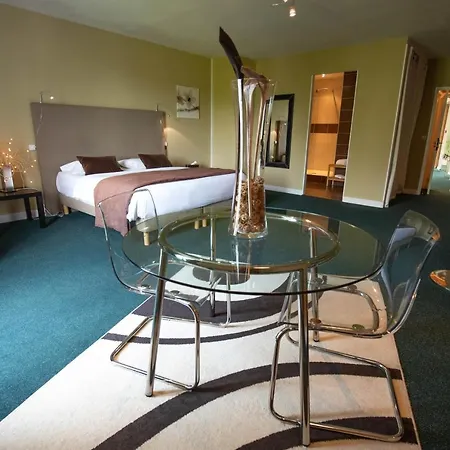 Le Renaissance Hotel