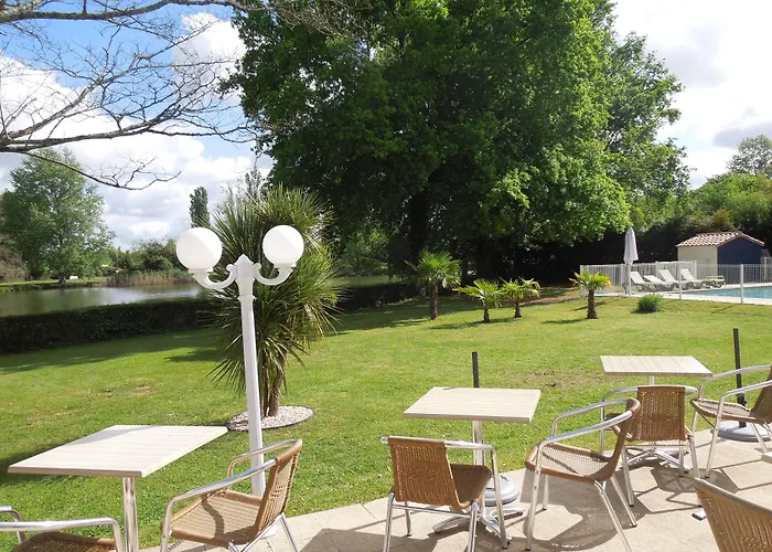 Отель Le Renaissance 3*