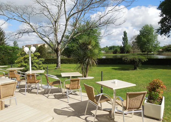 Le Renaissance Отель 3*