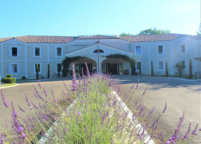 Le Renaissance Hotel 3*